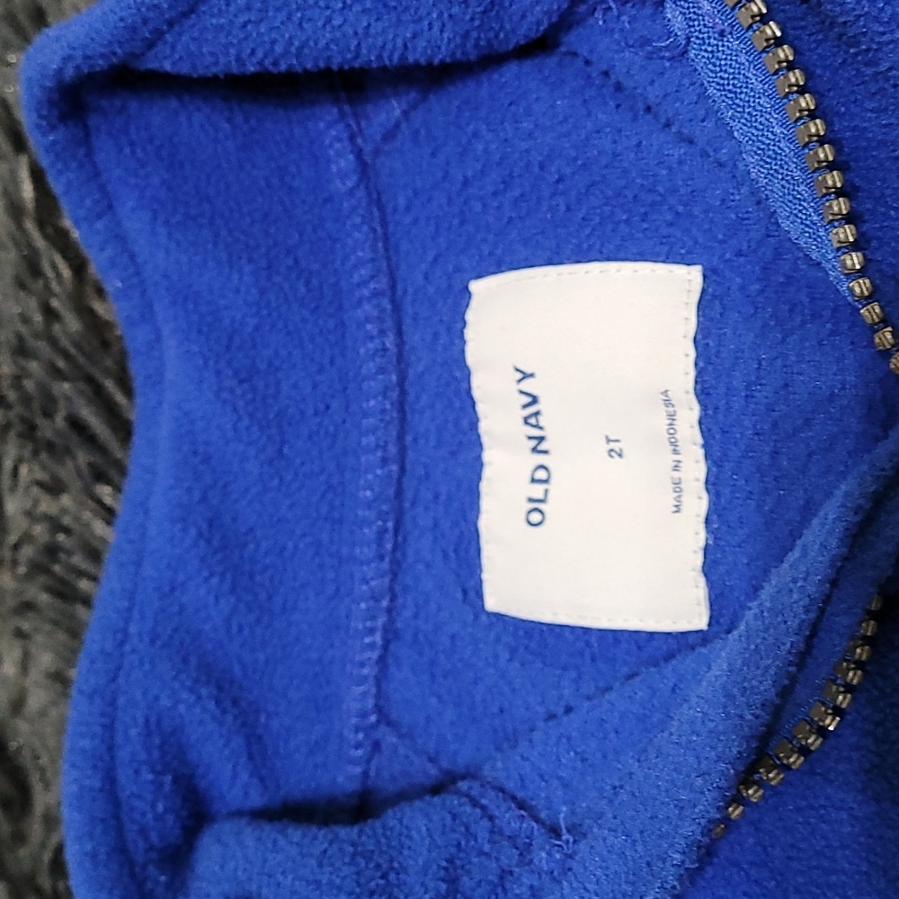 OLD NAVY FLEECE PULLOVER - Picture 2 of 4